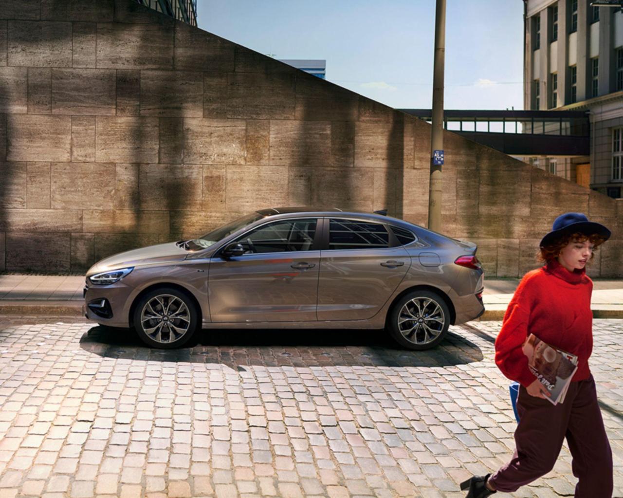 Hyundai_iRange_25_i30_FB 5x4.jpeg