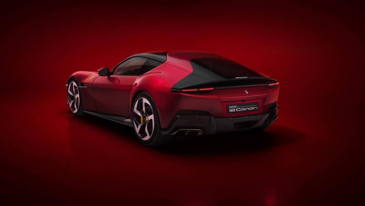 New_Ferrari_V12_ext_01_red_media_a563e4aa-5bec-4f70-988e-5be1eb9928ba.thumb.jpg.fa14c15e65cd73cba36335a6b16bc02a.jpg