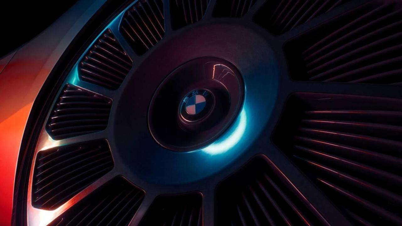 P90550565_lowRes_bmw-concept-skytop-i.thumb.jpg.e5395a68af12692e73759d89fe5e6ff8.jpg