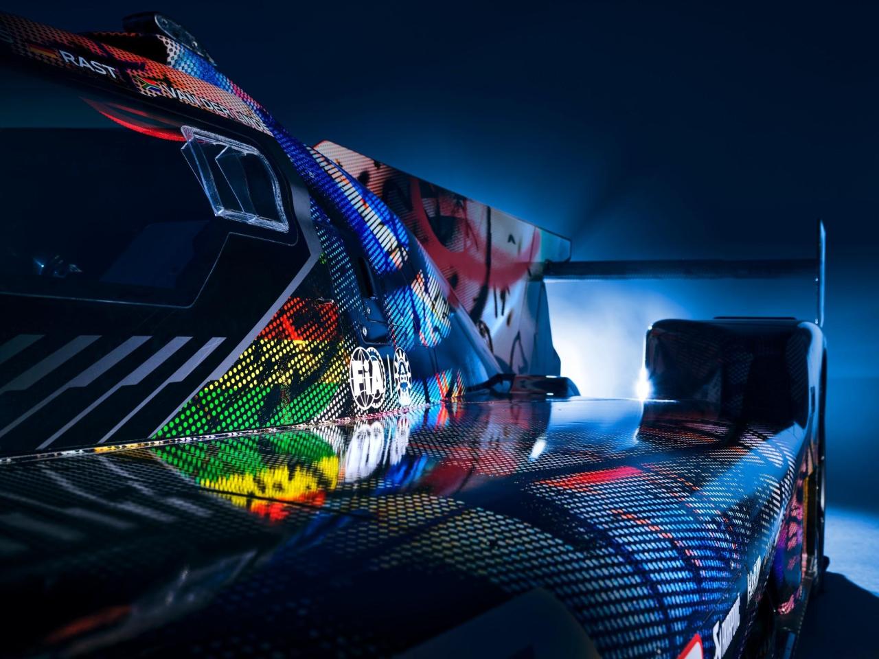 P90550640_lowRes_bmw-art-car-20-by-ar.jpg