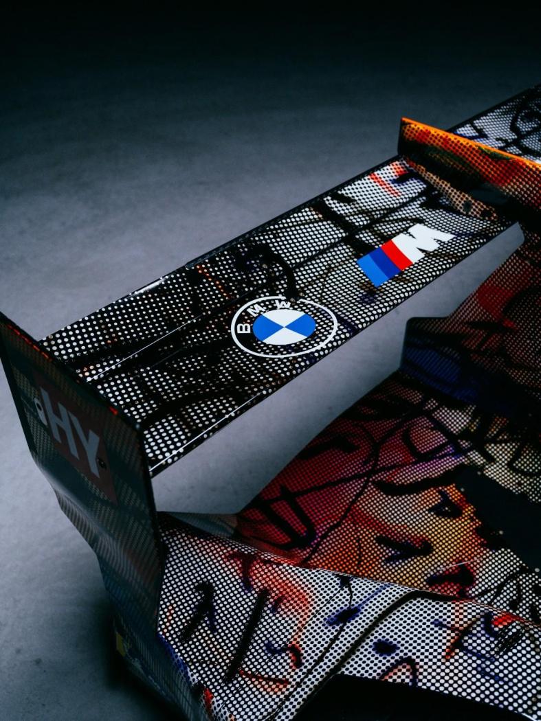 P90550651_lowRes_bmw-art-car-20-by-ar.jpg