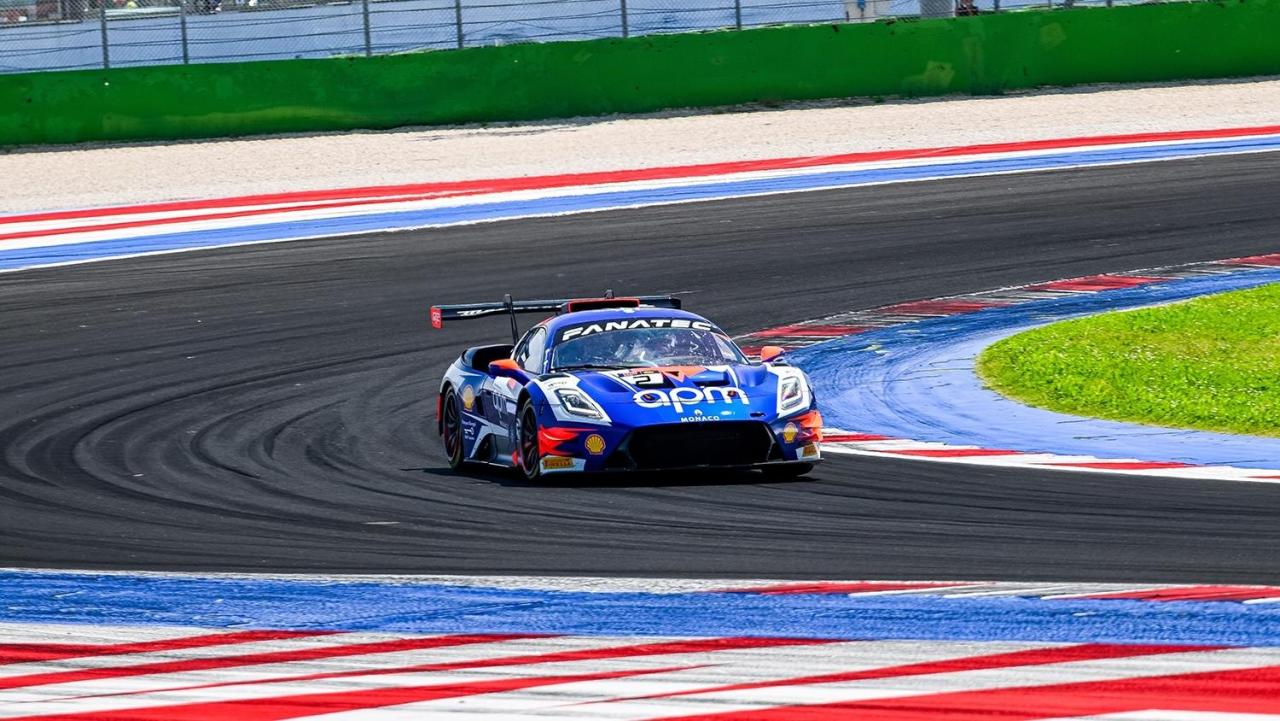 Small-24041-GT2Misano.thumb.jpg.b5903cbbf39e4ed3a3483747a529728c.jpg