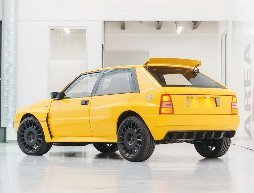 automobili_amos_delta_futurista_45_010d005f09d00771.jpg.999f11699db719b06ddd60ace9b218b0.jpg