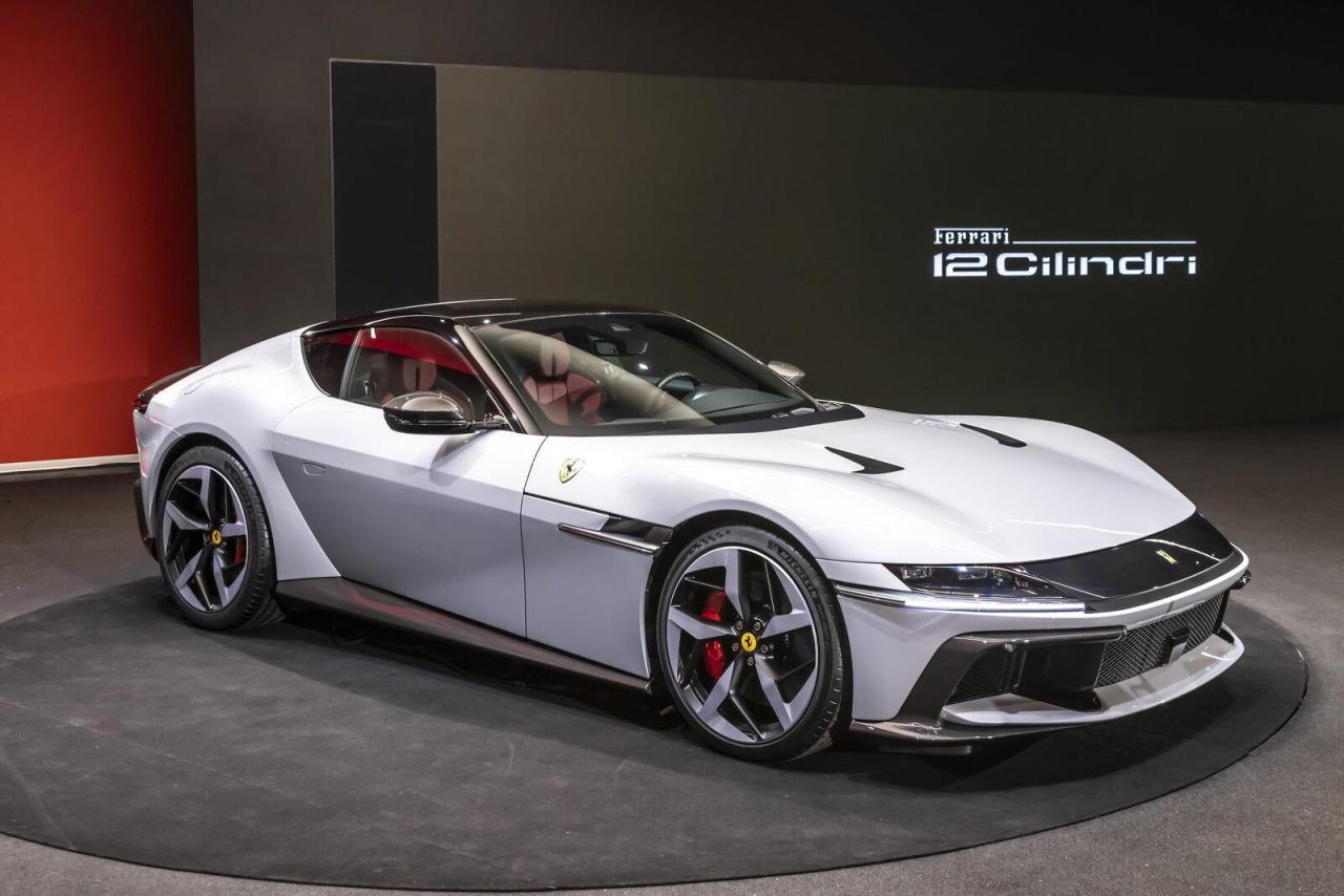 ferrari 12 cilindi 2024 (6).jpg
