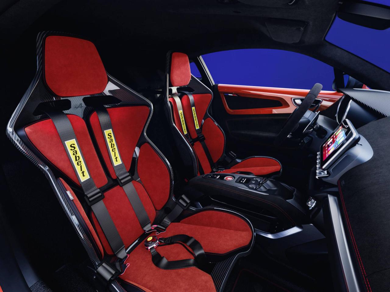 ATELIER_ALPINE_26_NUOVE_COLLEZIONI_PER_A110_NEL_2024(7).thumb.jpg.9509c89b3ffdd652f1449f15a8750003.jpg