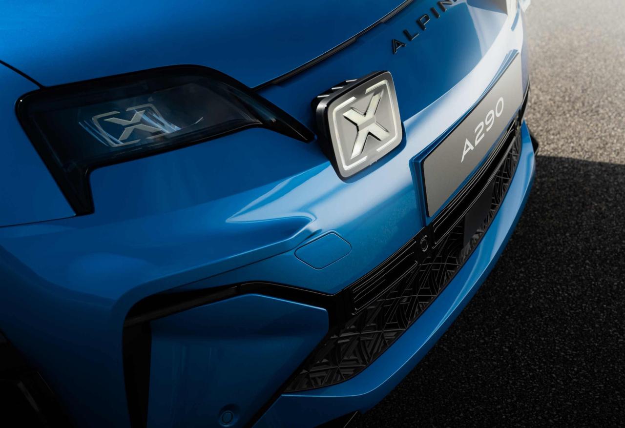 Alpine_A290_GTS_Bleu_Alpine_Vision_14.thumb.jpg.027c6fa19b70d50282d627da6b32f3c9.jpg