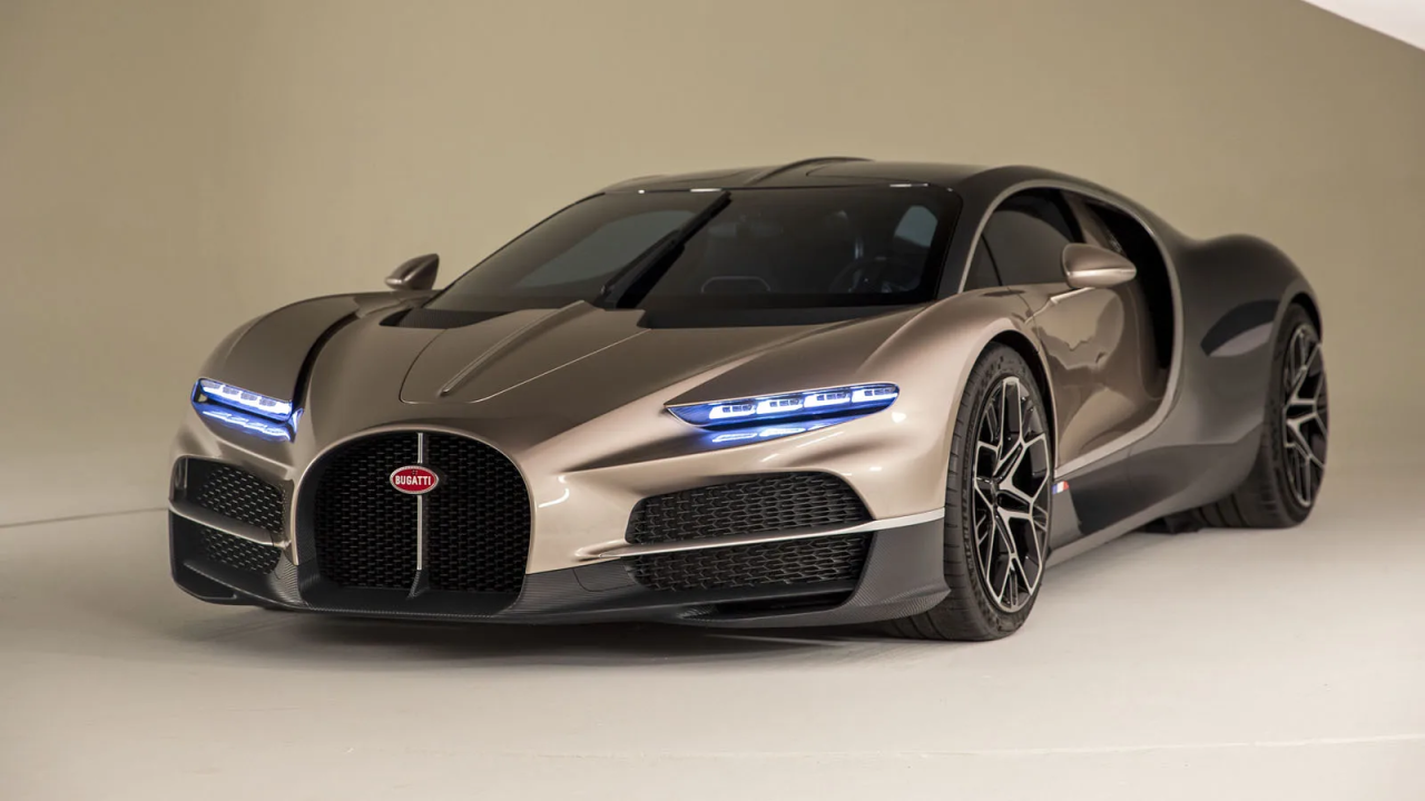 Bugatti-Tourbillon-front-three-quarter.thumb.jpg.5f6b70e52618f95e9940bf3b622bbb64.jpg