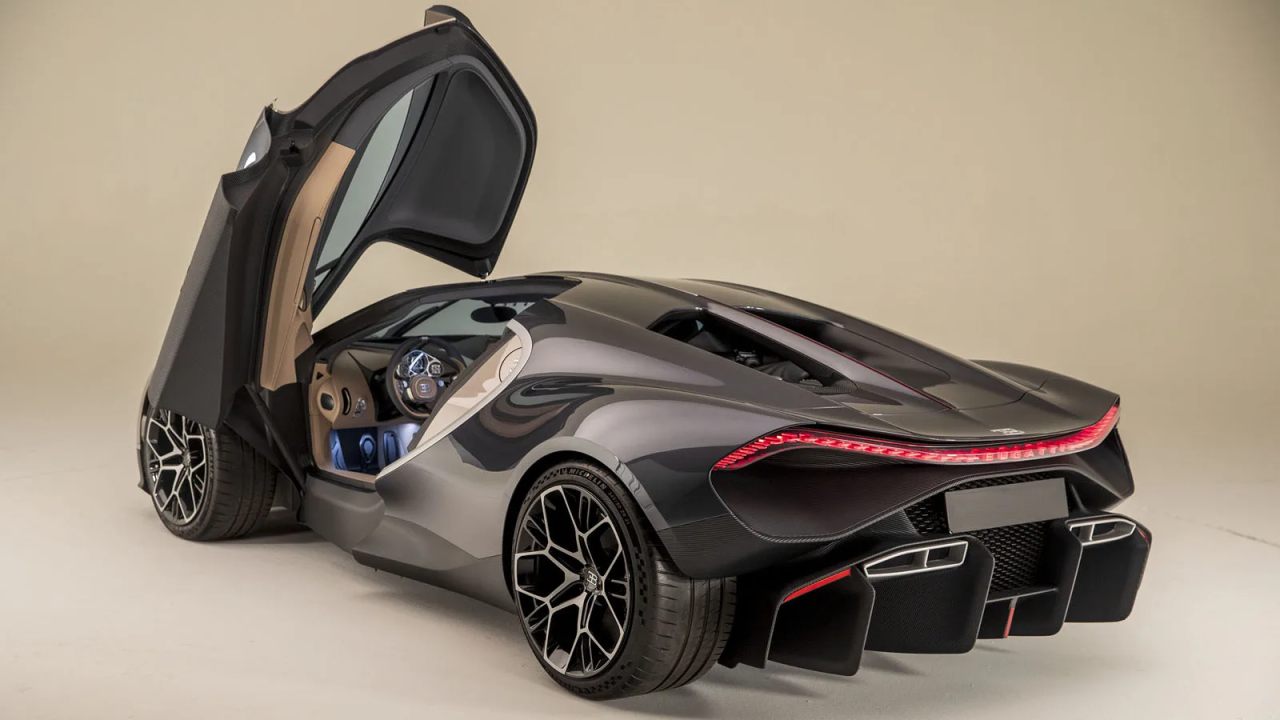 Bugatti-Tourbillon-rear-three-quarter-door-up.thumb.jpg.f94f10cb56c1ced28279cd6f455a6c39.jpg