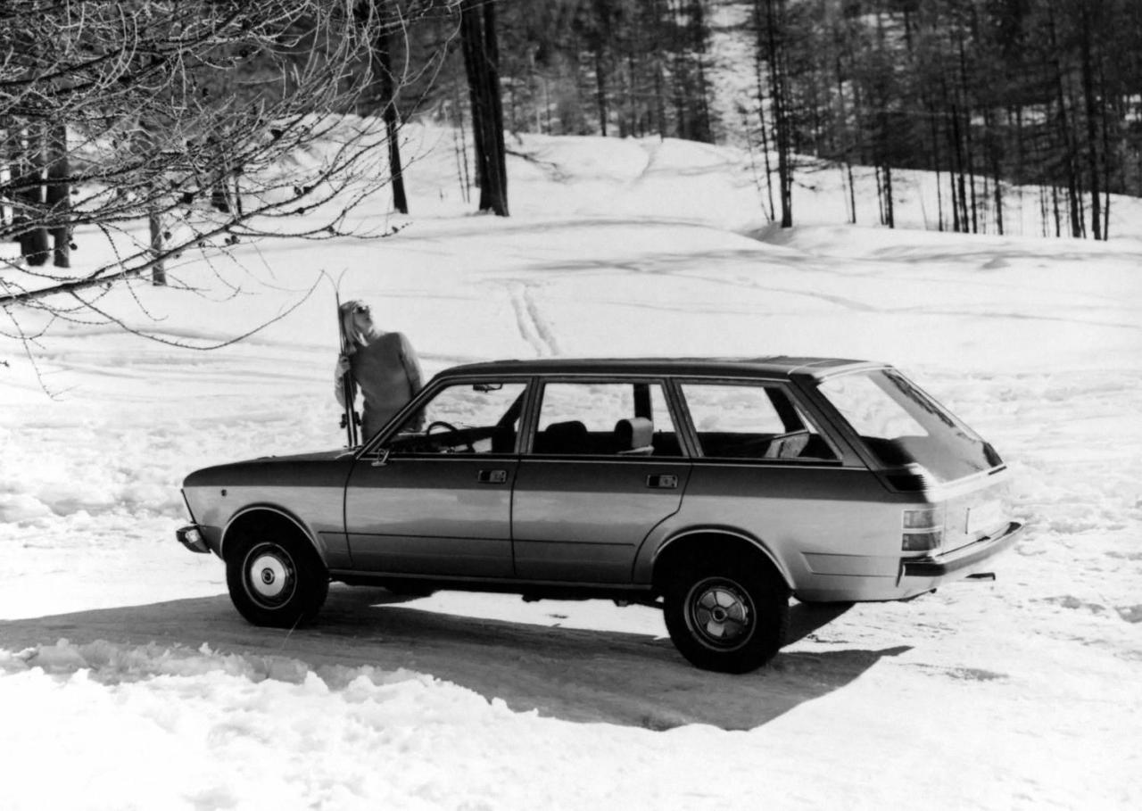 FIAT 132 Giardinetta Speciale by Pininfarina 2.jpg