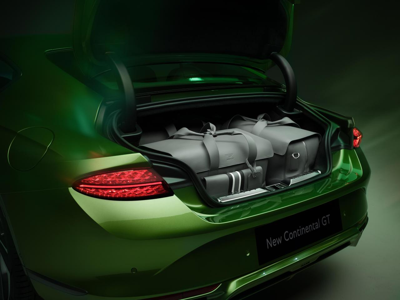 NewContinentalGTSpeed-17.thumb.jpg.08ef9bee55e18d4bde971e04b2e536a0.jpg