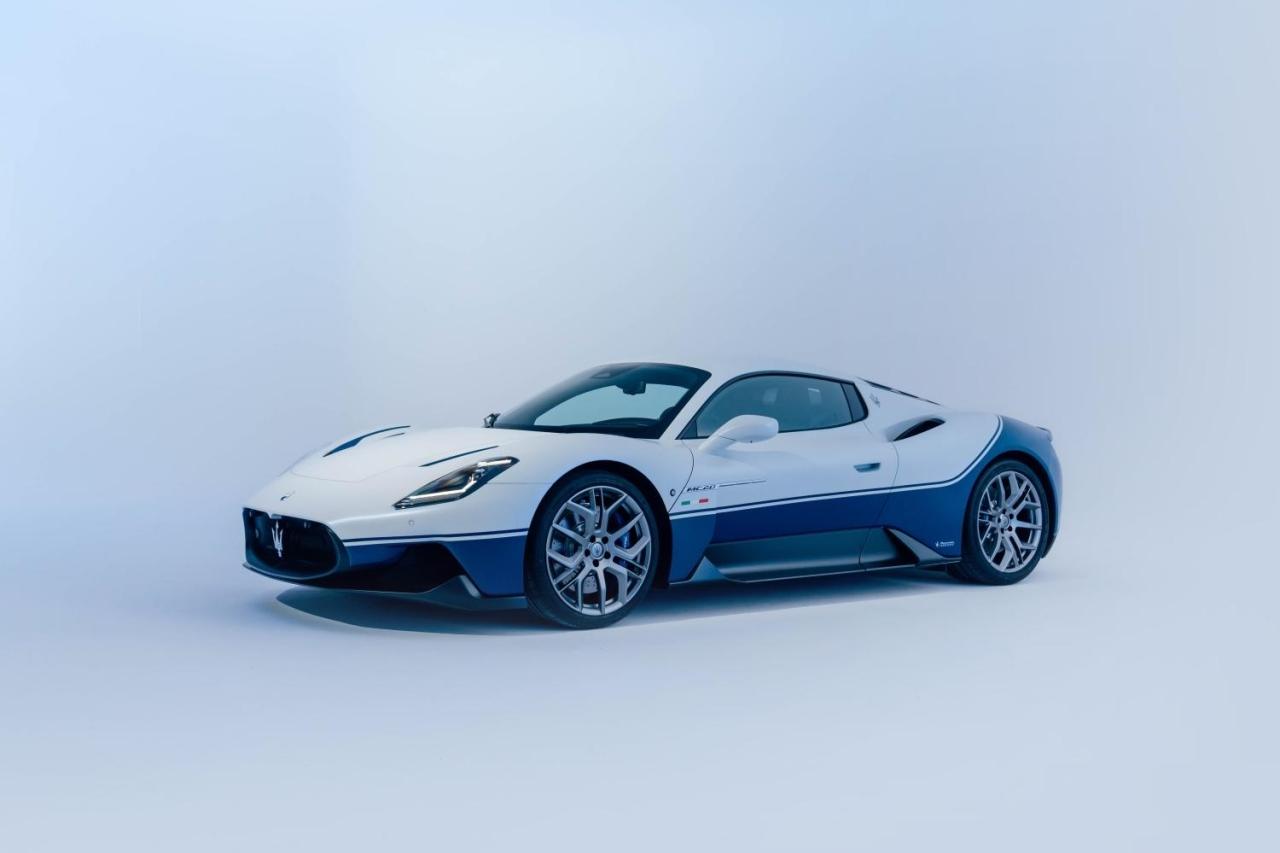 Small-24110-MaseratiMC20Icona.thumb.jpg.e81dc564e051e9bb9780f9b4b5960ad6.jpg