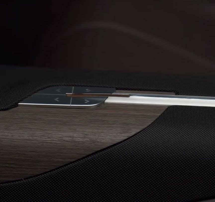 https___www.carscoops.com_wp-content_uploads_2024_06_Cadillac-Coupe-Concept-618-5.jpg.8e80769e1d96c6ad278b1040243875b7.jpg