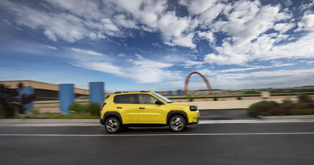 FIATGrandePanda.thumb.jpg.c33d137d9715b54f93046b20013f1262.jpg