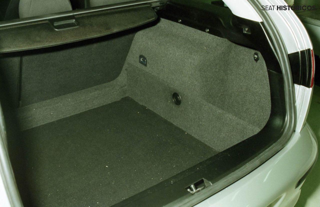 Maletero-SEAT-Toledo-II-Vario-1-1500x971.thumb.jpg.aa7084a3fb3459c704314b9cb4ce9404.jpg
