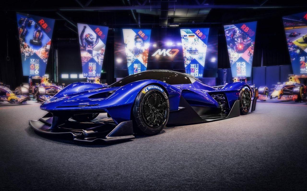 Red-Bull-RB17-hypercar-2024-009.thumb.jpg.cd8699c2edd38f01ffc00f6ce7ada77a.jpg