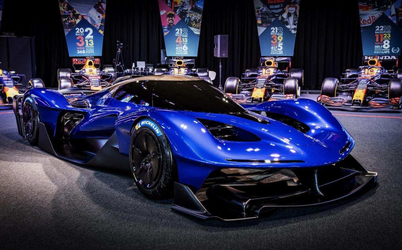 Red-Bull-RB17-hypercar-2024-011.thumb.jpg.08d7e0984d9ea9adcbb05ea44430a58f.jpg