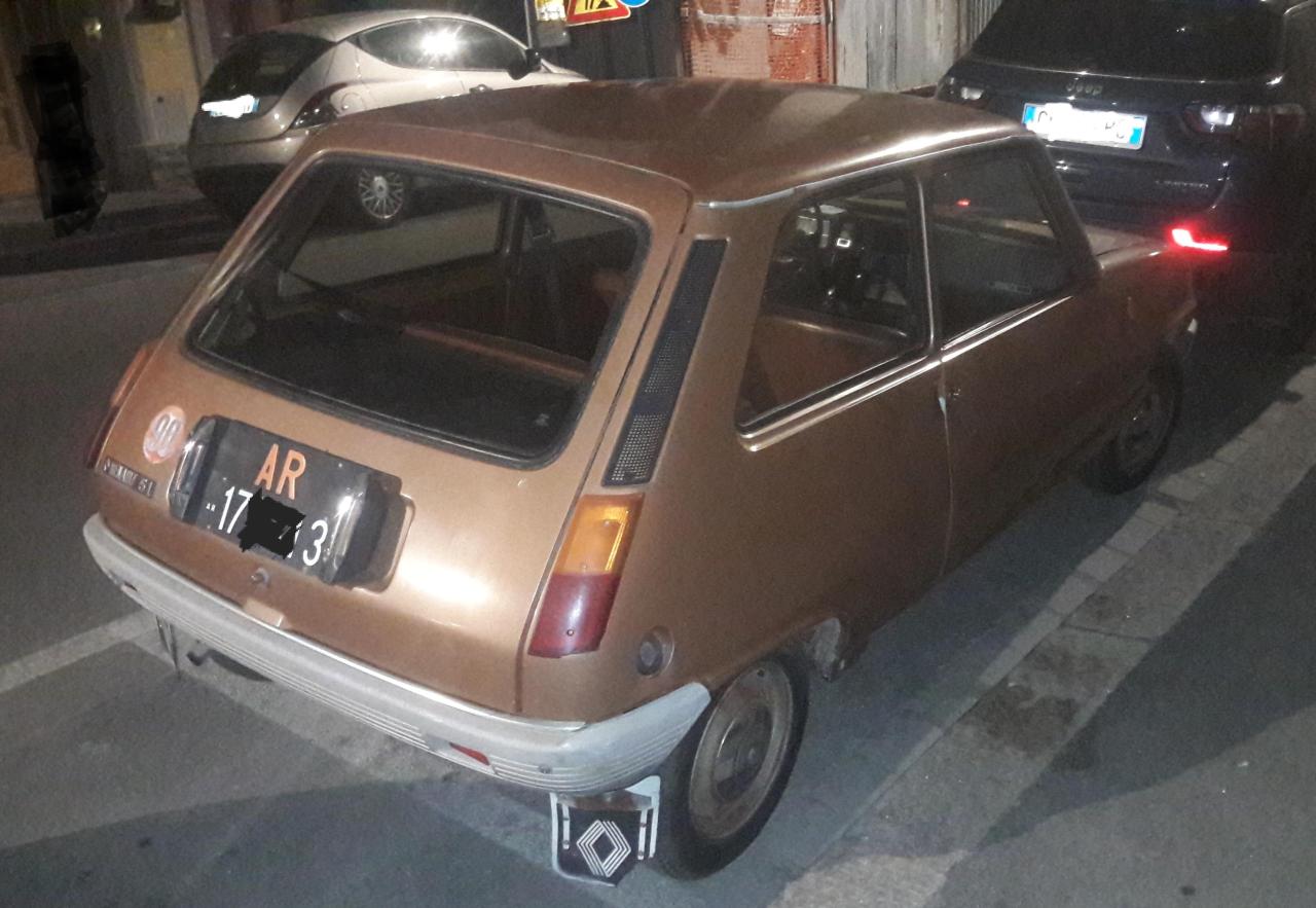 Renault_5_L_retro.thumb.jpg.73849e140373baf90466b9dec8a1b893.jpg
