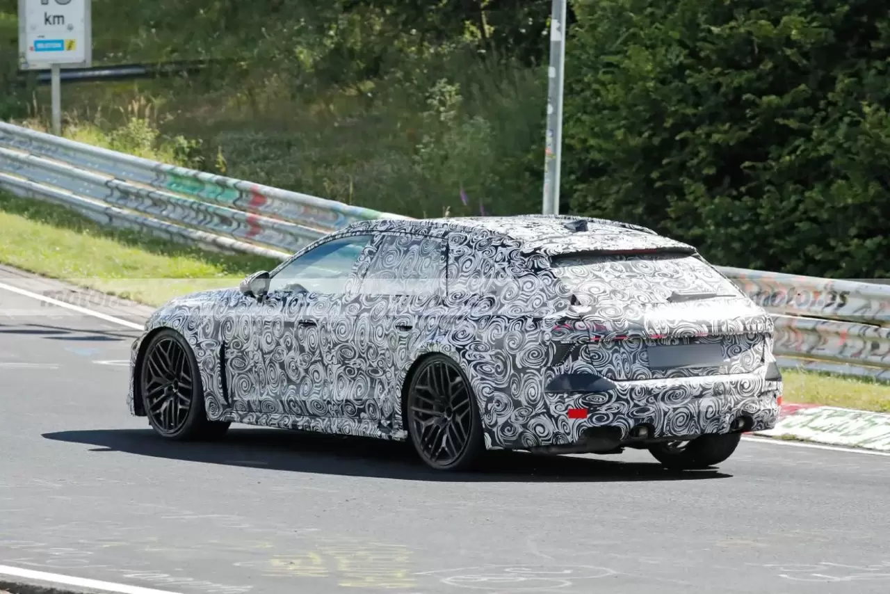 audi-rs-7-avant-phev-2026-fotos-espia-2024103273-1721150073_8.thumb.webp.ce8f38e4808d090f11a2eb4a6ffbd822.webp