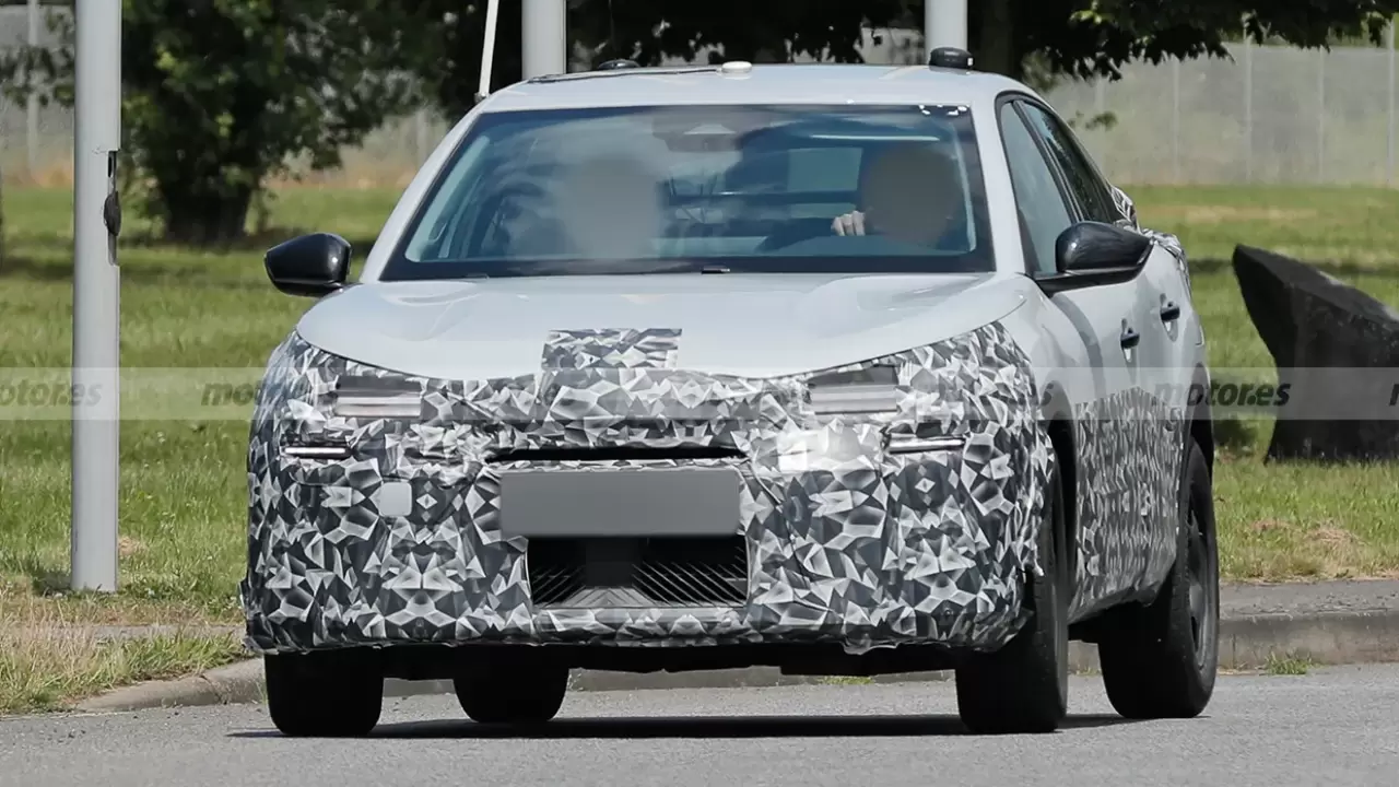 citroen-c4-2025-fotos-espia-2024103058-1720121184_6.webp