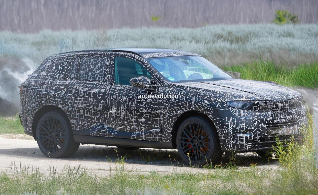 first-look-at-the-g65-bmw-x5-ix5-prototype-reveals-intriguing-design-details_1.thumb.jpg.56432fe0b29fed1041ae3acd2b00490c.jpg