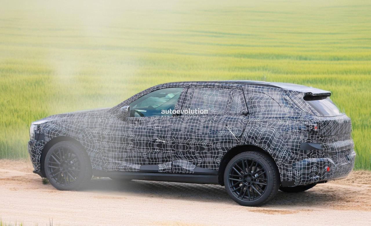 first-look-at-the-g65-bmw-x5-ix5-prototype-reveals-intriguing-design-details_3.thumb.jpg.1cb27a00a07142abacaa9e68950db536.jpg