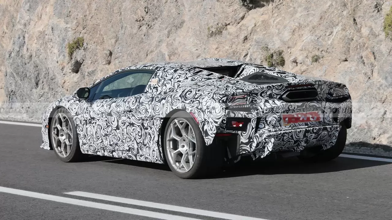 lamborghini-temerario-fotos-pruebas-desarrollo-2024103127-1720516241_11.thumb.webp.d06a90f56e3a3ebdebc49ceb4a3db3f4.webp