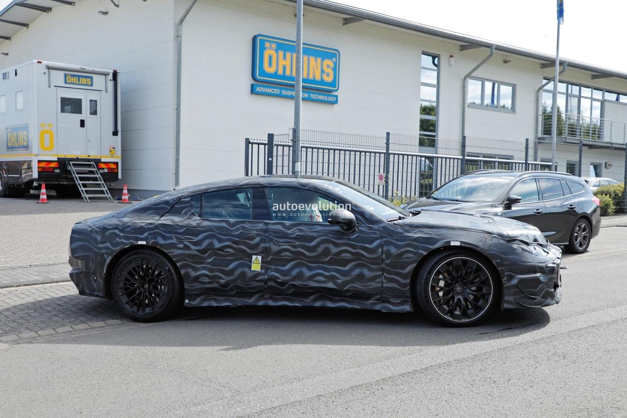 2026-mercedes-amg-gt-4-door-ev-is-poised-to-give-porsche-taycan-a-run-for-its-money_8.thumb.jpg.87029bab269510eb5a1c778391a047f1.jpg