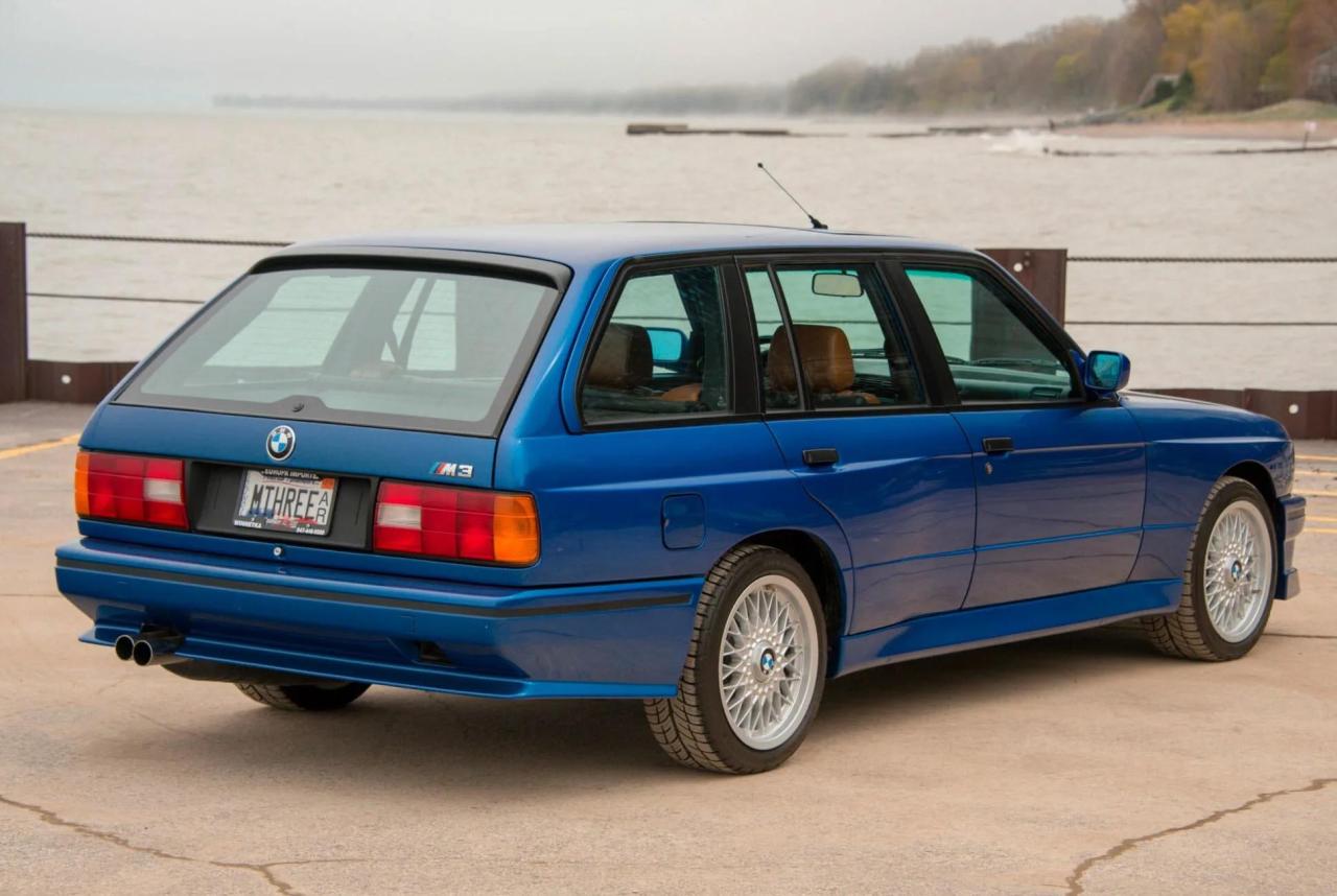 BMW-E30-Touring-Wagon-Project-S50-gear-patrol-slide-2_jpg_webp.thumb.jpg.79118ae76f9daf36117e45e605db102e.jpg