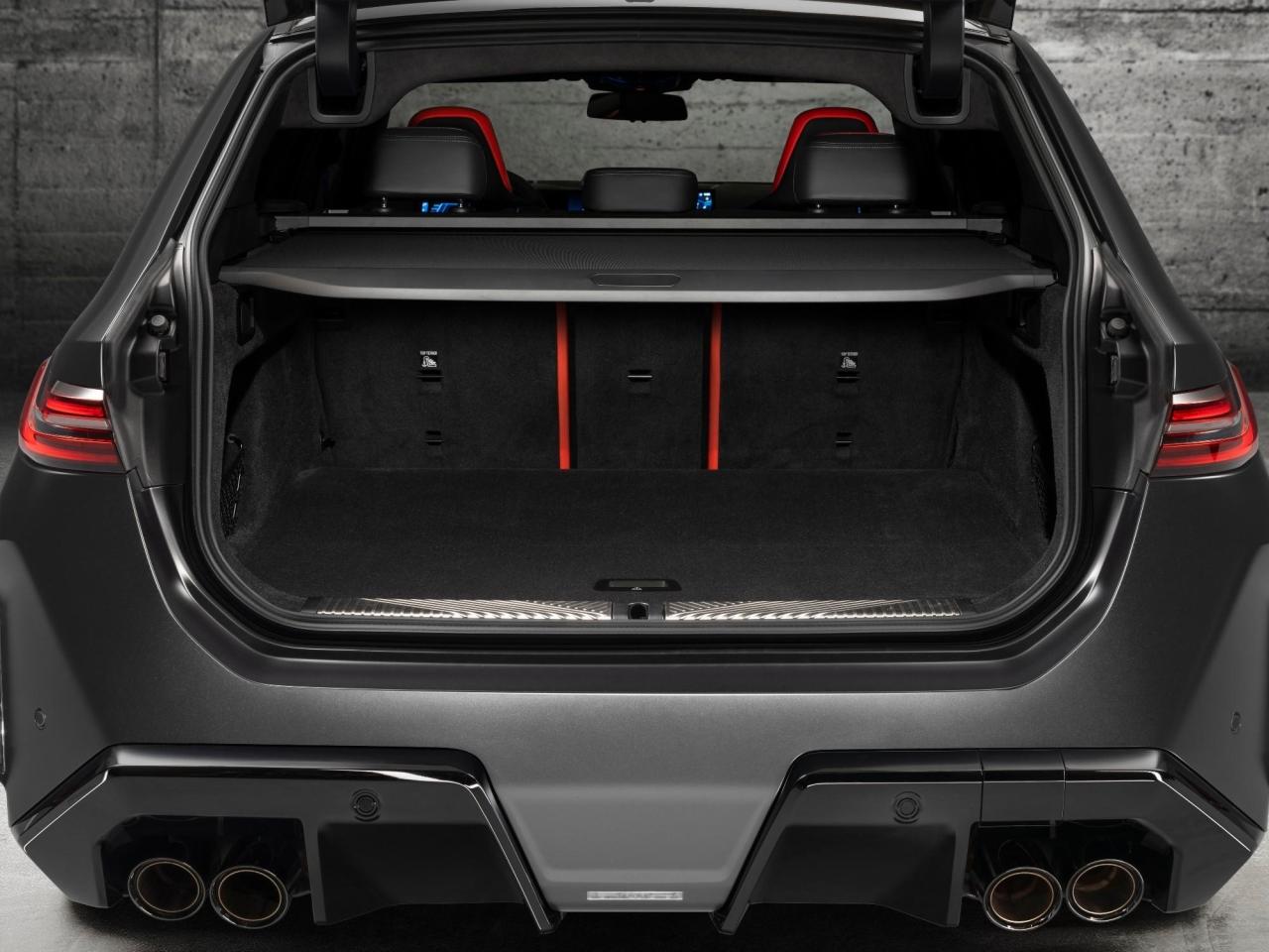 P90564542_lowRes_the-all-new-bmw-m5-t.thumb.jpg.542f59453e9996dee4bfef2399122681.jpg