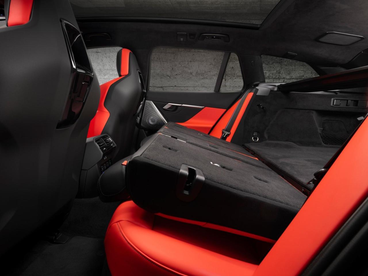 P90564544_lowRes_the-all-new-bmw-m5-t.thumb.jpg.ae44b86da446d31f912946cf4f8bed52.jpg
