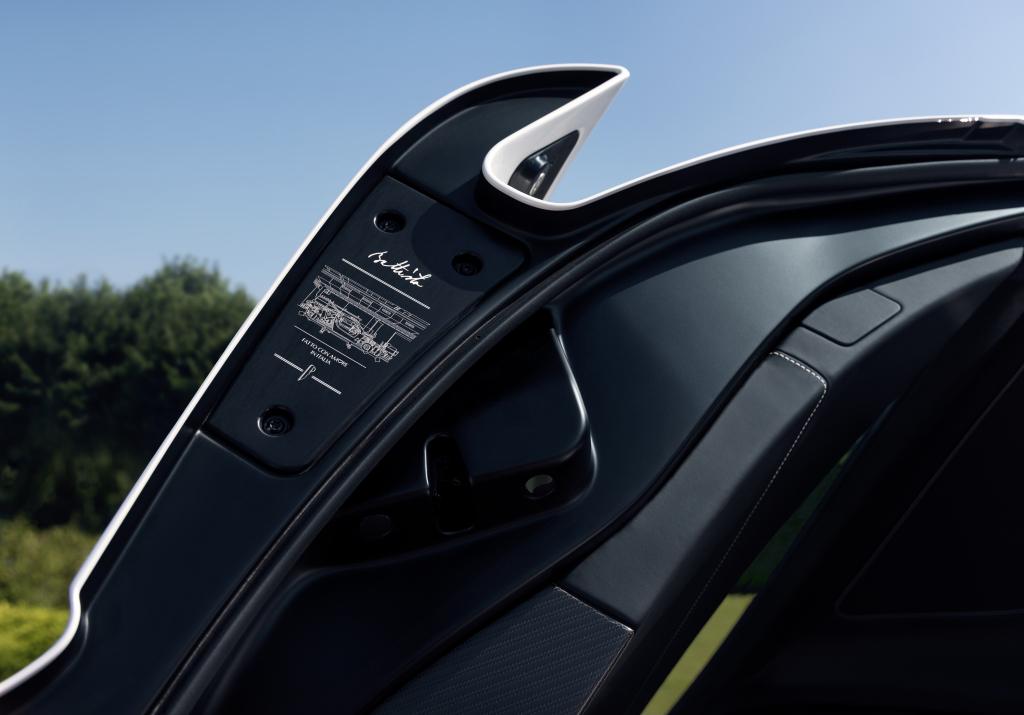 automobili_pininfarina_battista_39.jpg.a211d68e1e689009cc8c36301c074a5d.jpg