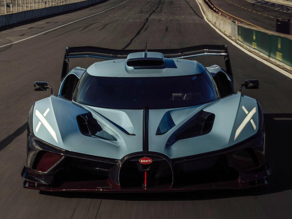 bugatti_bolide_100-year_anniversary_edition_5_054703f408bf0694.jpg.4a0375a6151210839a1334abe1cff557.jpg