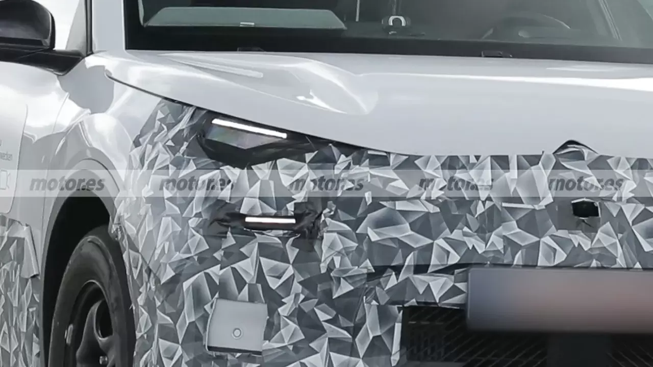 citroen-c4-facelift-2025-fotos-espia-interior-2024103955-1724864855_3.jpg