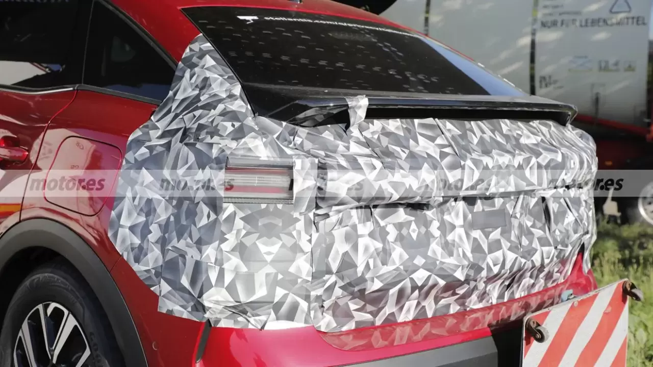 citroen-c4-facelift-2025-fotos-espia-interior-2024103955-1724864879_24.jpg