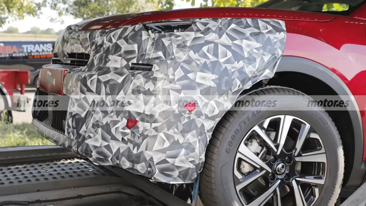 citroen-c4-facelift-2025-fotos-espia-interior-2024103955-1724864880_26.jpg