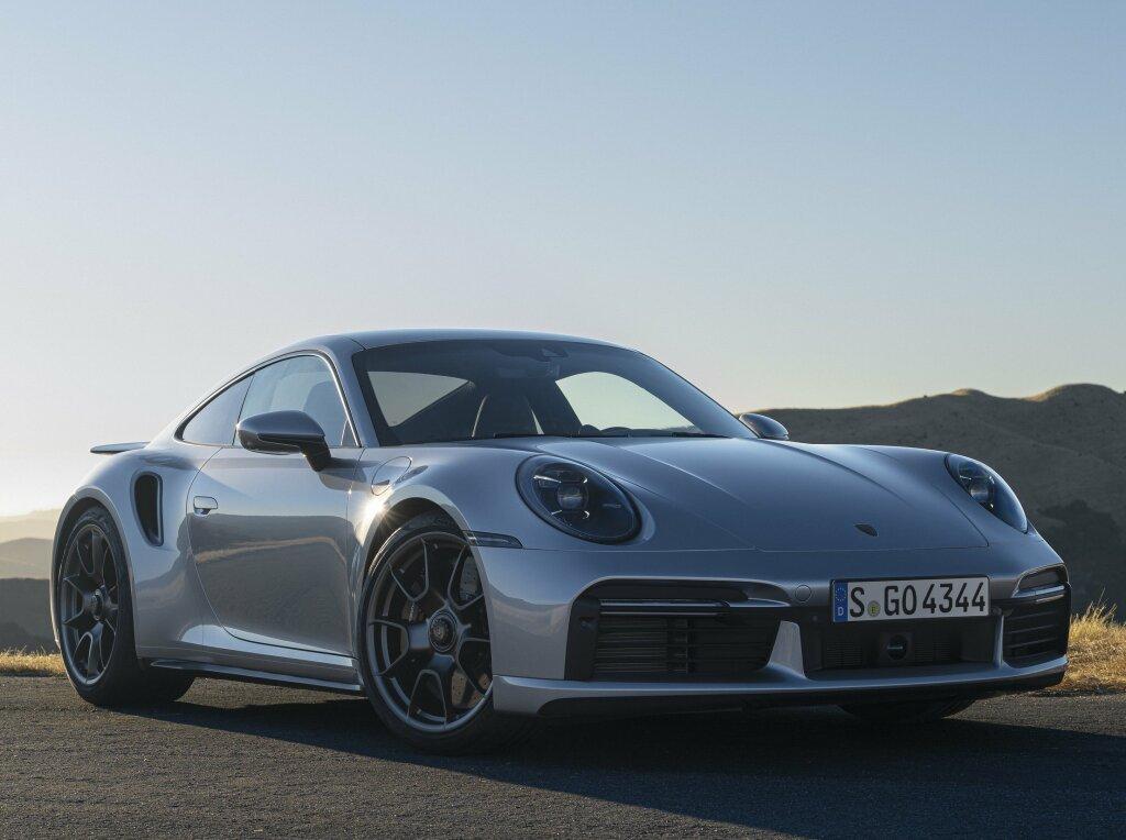 porsche_911_turbo_50_jahre_05af04ba08a40673.jpg.053889c1b053b862228071f203c24c13.jpg