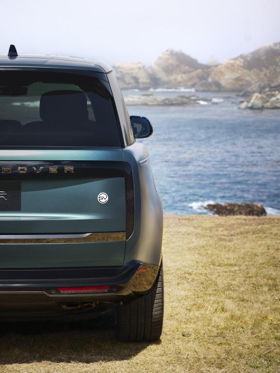 range_rover_sv_carmel_edition_112.jpg.f7537415fc5e70899939ea82e7fb1197.jpg