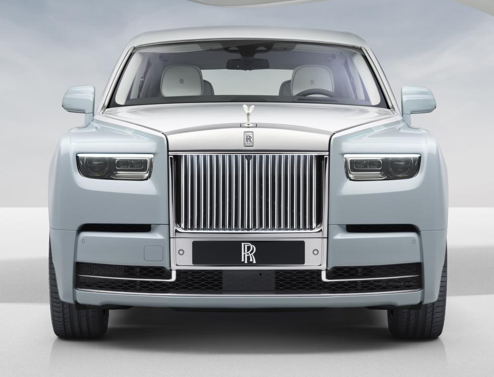 rolls-royce_phantom_ewb_scintilla_92_08510463164b1108.jpg.074e94ab964703349b994a5fe37f3d54.jpg