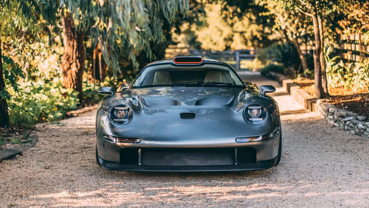 tuthill-porsche-gt-one(3).thumb.jpg.537f66e1d3d15bdaa74625f6321d549c.jpg