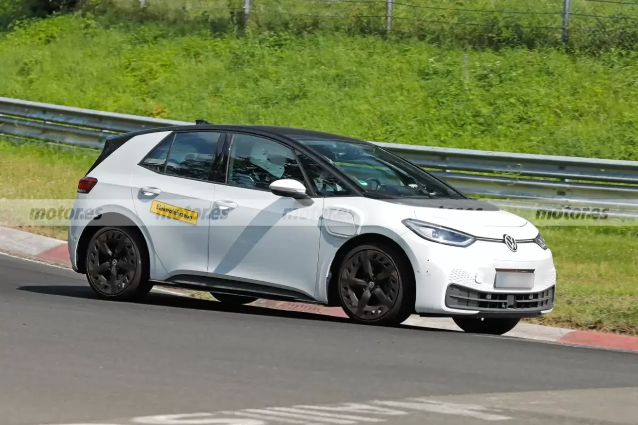 volkswagen-id2-2025-mula-nurburgring-fotos-espia-2024103714-1723559884_4.thumb.webp.bfd0455fe8ae7c732a8274af66ae792b.webp