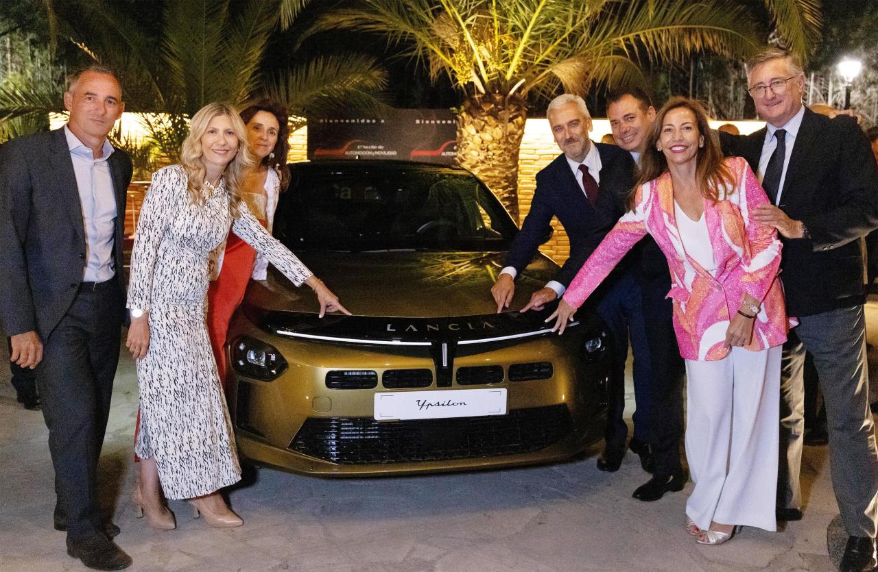 24_09.10_PremioalaInnovacindelLanciaYpsilon_01_.thumb.jpg.8cebccb329b6811dc6f1a10aeb5d1b65.jpg