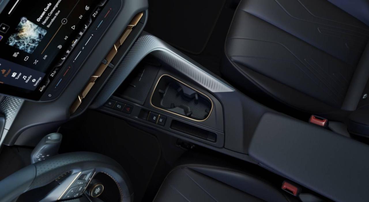 CUPRA-unveils-the-Terramar-the-new-hero-of-a-new-era_18_HQ.thumb.jpg.83eba64b0f79b0f9711245f0e15bdb99.jpg