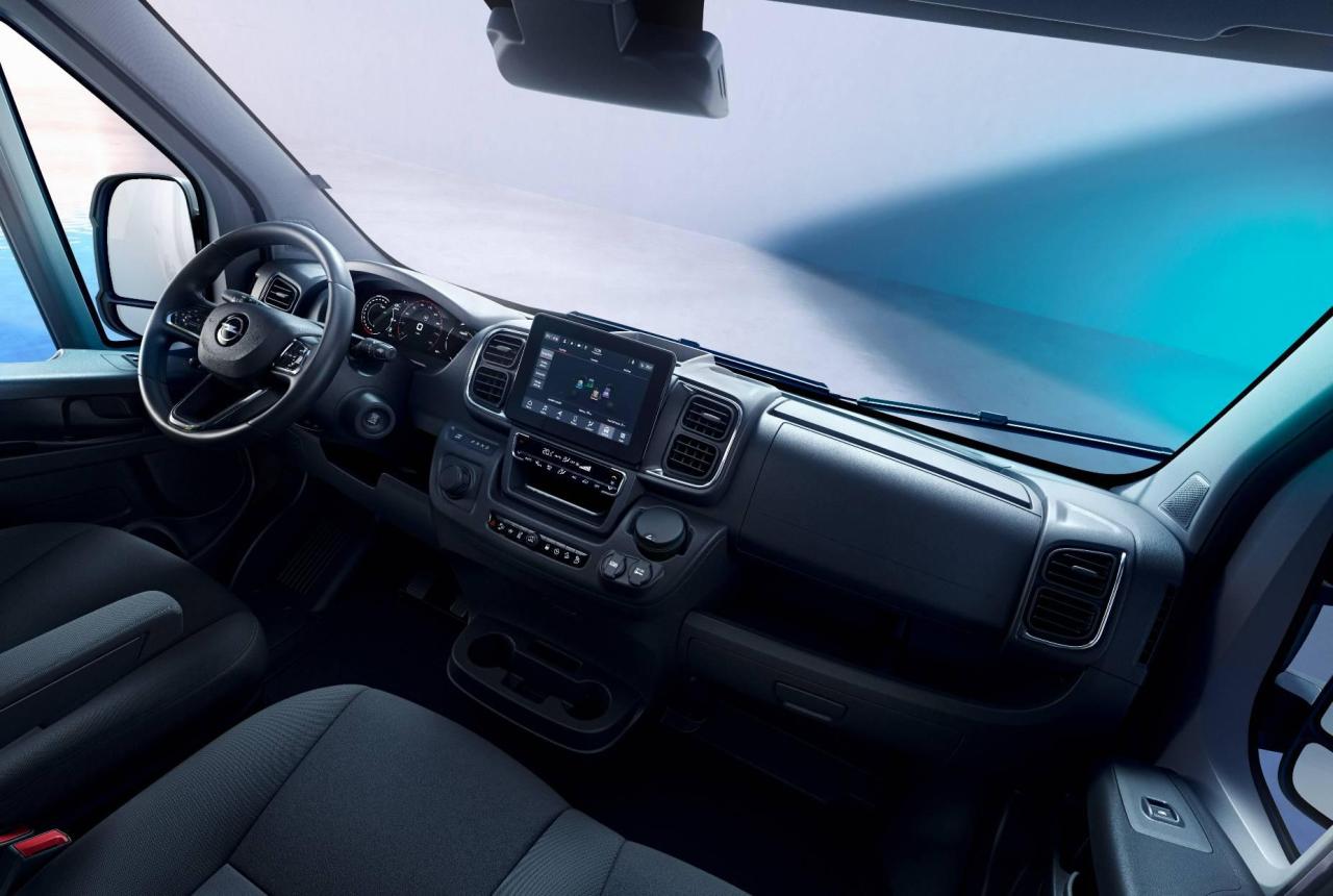 OpelMovanoHYDROGEN(6).thumb.jpg.221465316ec467558ddde935f1ee63df.jpg