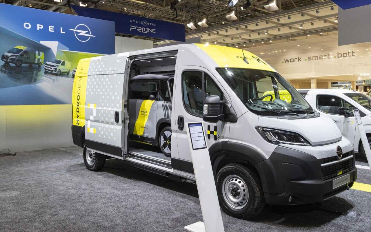 OpelMovanoHYDROGEN(7).thumb.jpg.58a323ce8bf68685c078f59f901d1f11.jpg