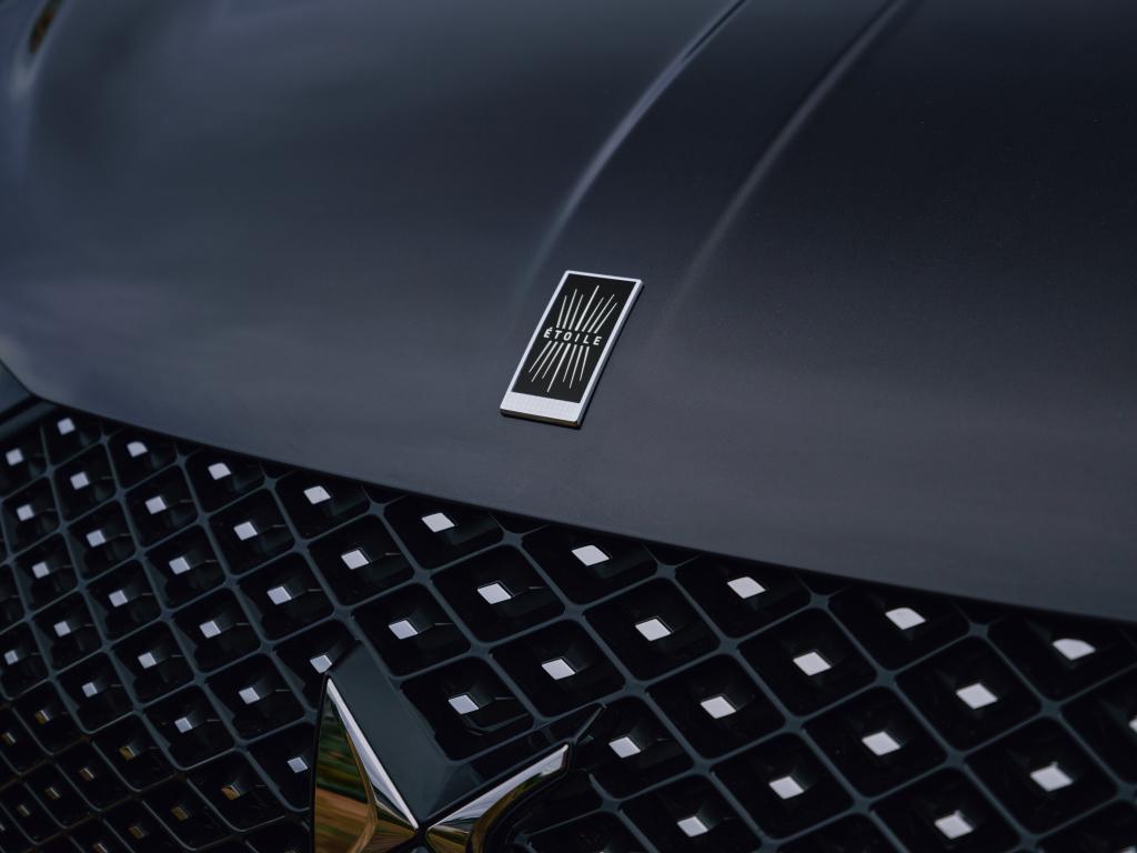 ds_3_hybrid_64.jpg.afb37120dda0bd8f2569dfcf75930b7c.jpg