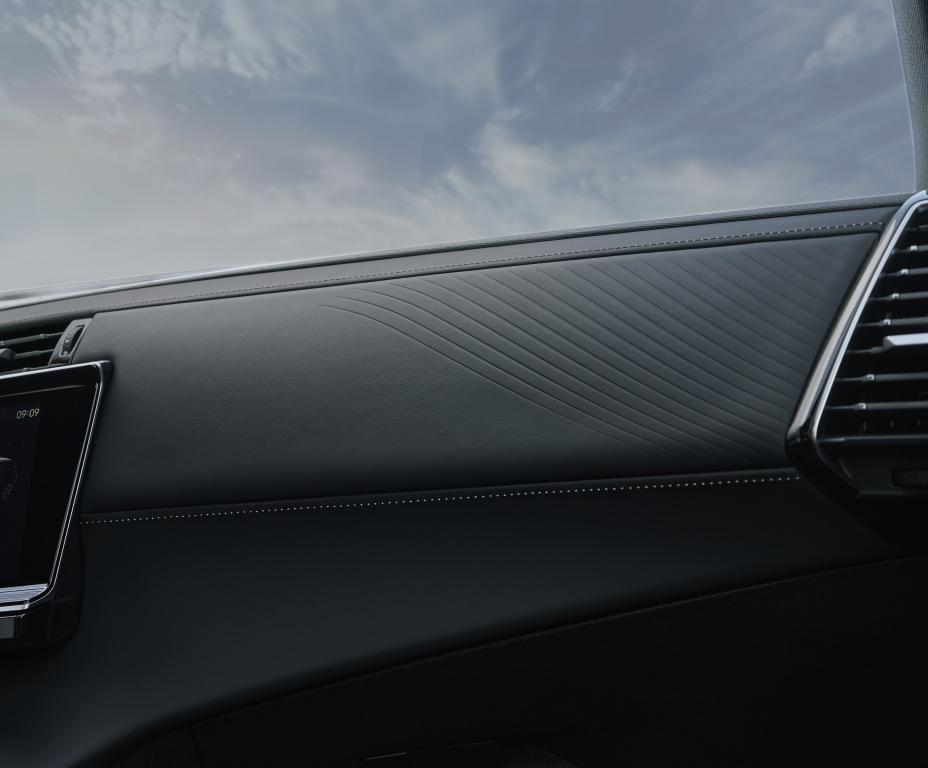 ds_7_plug-in_hybrid_awd_360_performance_319.jpg.0b5227c952e3ddc104509b4b5886db9c.jpg