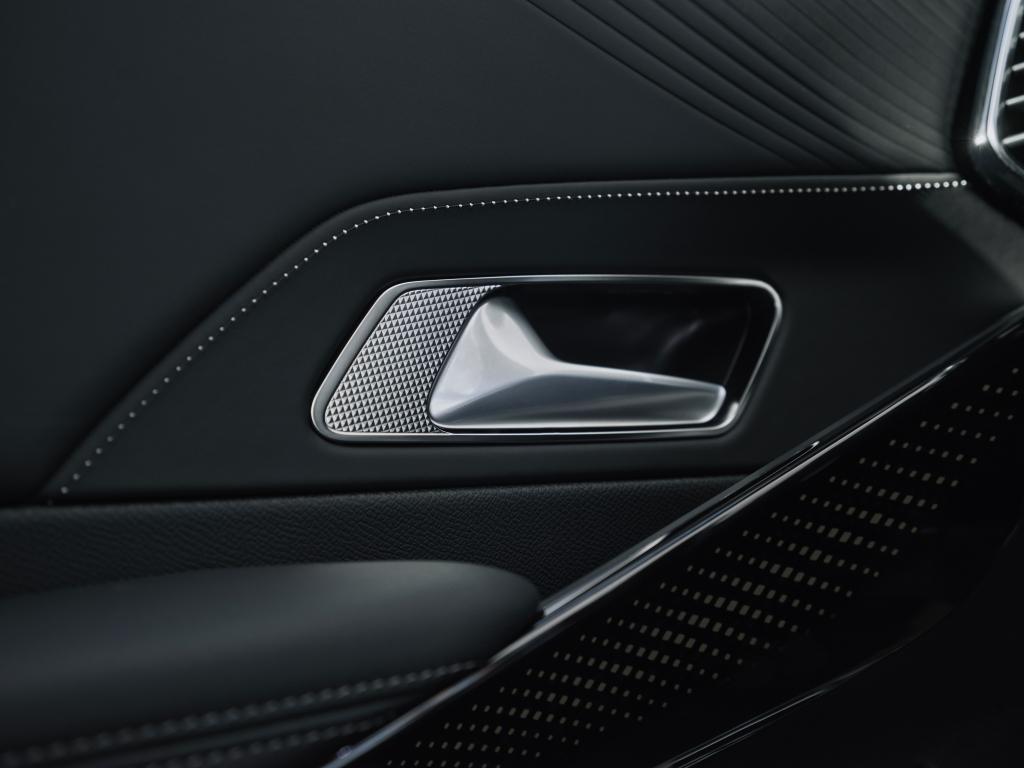 ds_7_plug-in_hybrid_awd_360_performance_91.jpg.a0e90fb76cf31a71b047704b0c0a6e7e.jpg