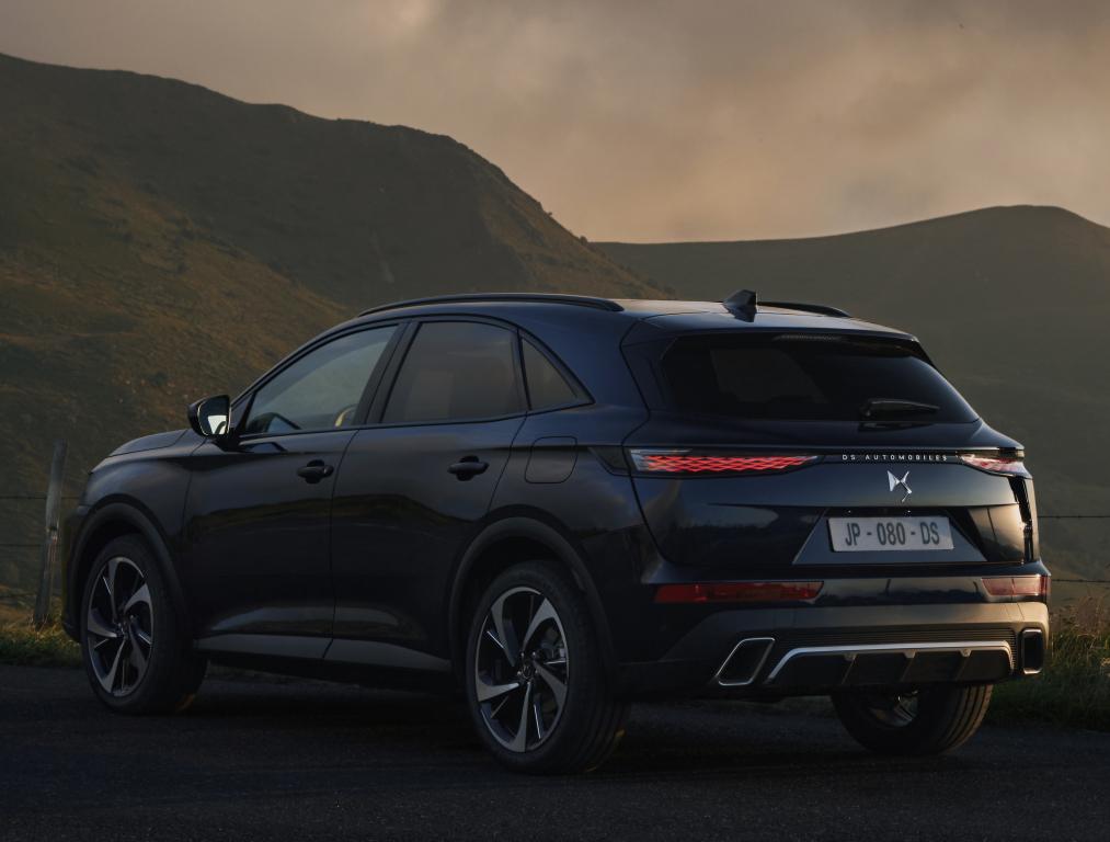 ds_7_plug-in_hybrid_awd_etoile_145_092608f00d540a1c.jpg.4d69e80d6f86951a80561e21705b9cd8.jpg