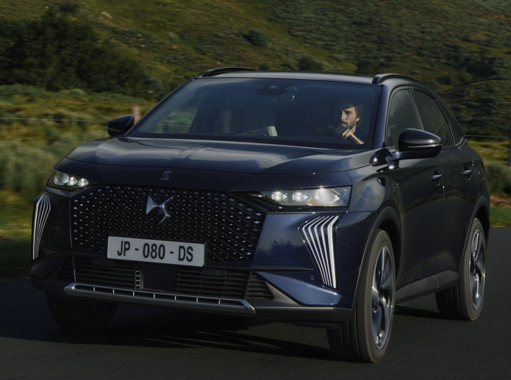 ds_7_plug-in_hybrid_awd_etoile_371_0ddf087b0e740abc.jpg.b7954fb5b1d83b42d81d6ecb316d454e.jpg
