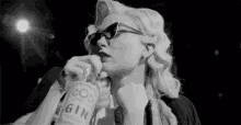 gin-and.gif.9aa50642d4183ae3afae21d875113b5b.gif